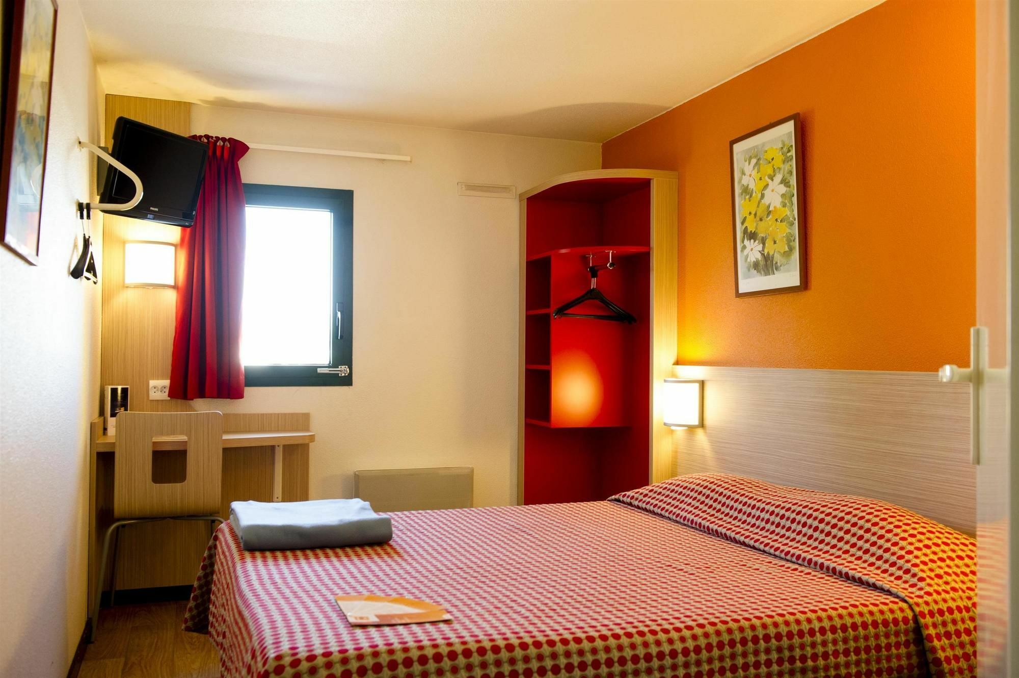 Premiere Classe Orleans Ouest - La Chapelle St Mesmin Экстерьер фото